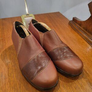 SAS Brown Leather Slip-on Loafers Size 9 Wide